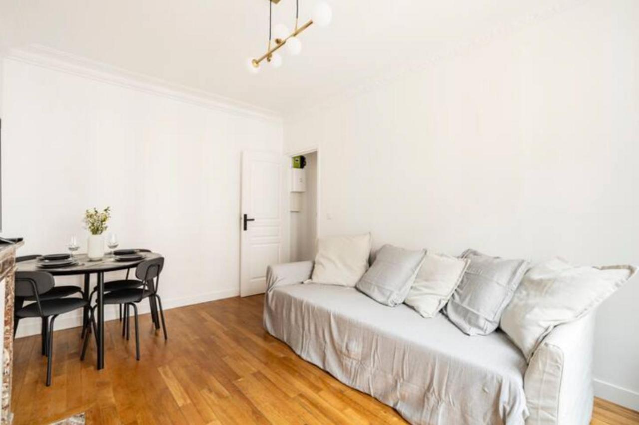 The Square, Paris-Asnieres, Private Apartment With Bedroom And Living Room 외부 사진